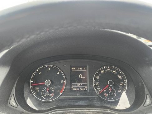 Used 2014 Volkswagen Passat TDI SEL Premium FWD image 33