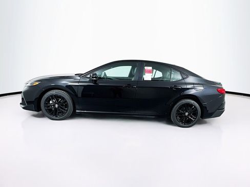 New 2026 Toyota Camry SE image 5