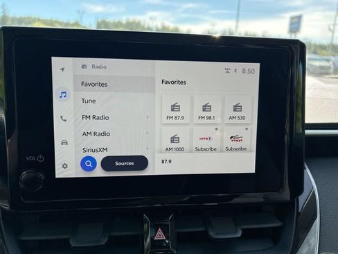 Used 2024 Toyota Corolla LE FWD image 13