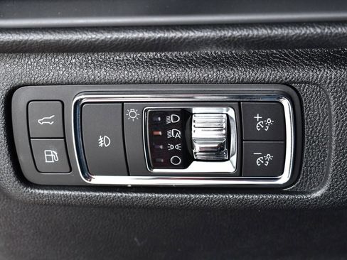 Used 2022 Lincoln Corsair Grand Touring w/ Elements Technology Bundle image 32