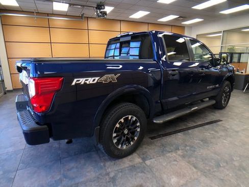 Used 2018 Nissan Titan PRO-4X w/ Pro-4x Convenience Package AWD/4WD image 7