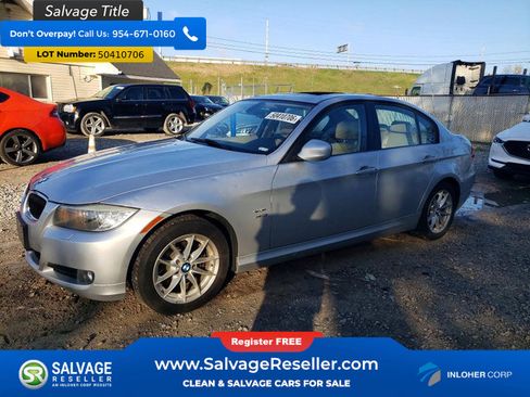 Used 2010 BMW 328i xDrive Sedan image 1
