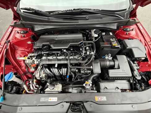 Used 2024 Hyundai Elantra SEL FWD image 7