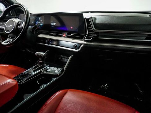 Used 2024 Kia Sportage SX image 12