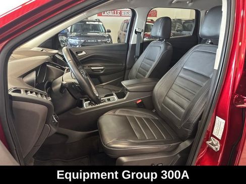 Used 2017 Ford Escape Titanium AWD/4WD image 4