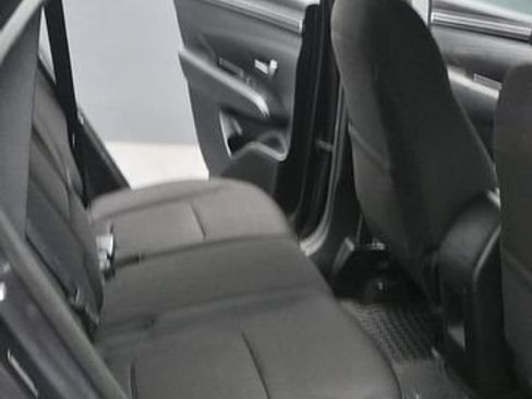 Used 2022 Hyundai Tucson SE AWD/4WD image 14