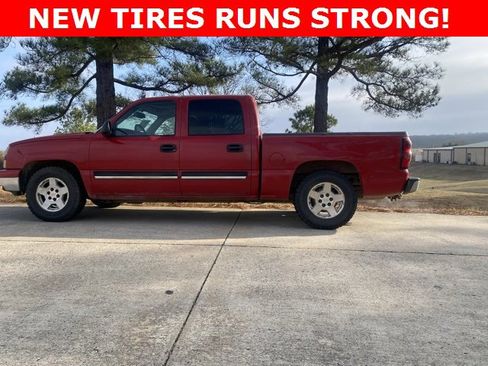 Used 2006 Chevrolet Silverado 1500 LT w/ Light Duty Power Package image 4