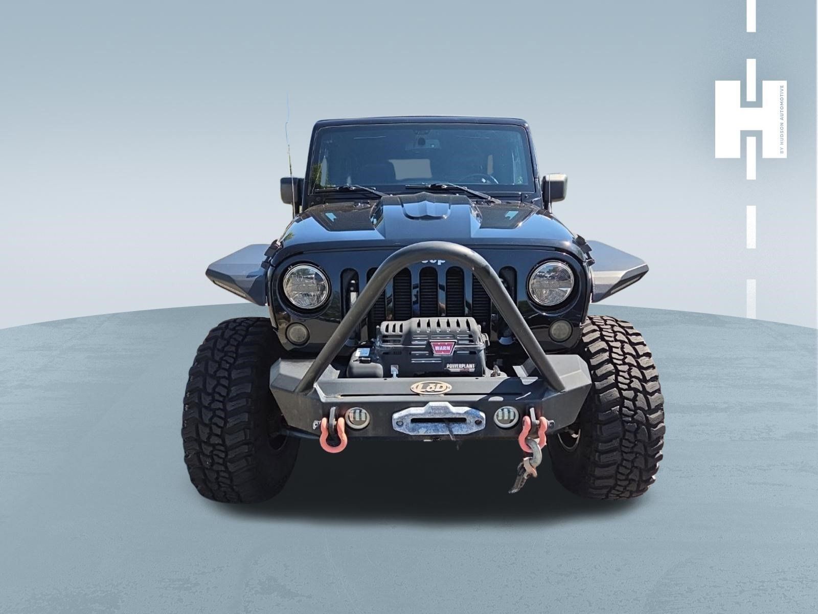 Used 2015 Jeep Wrangler Unlimited Rubicon w/ Connectivity Group AWD/4WD image 2
