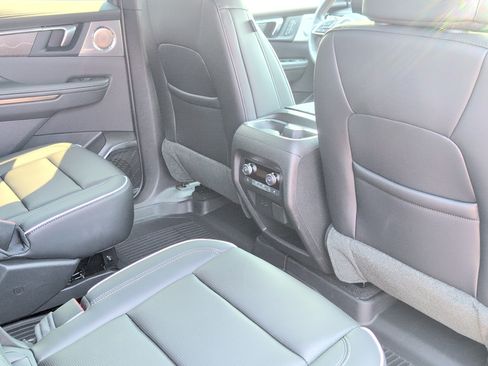 Used 2026 Buick Enclave Avenir w/ Super Cruise Package AWD/4WD image 28