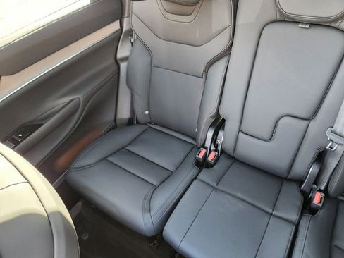 New 2025 Volvo EX90 Plus w/ Protection Package Premier image 12