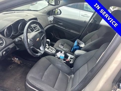 Used 2012 Chevrolet Cruze LT FWD image 12