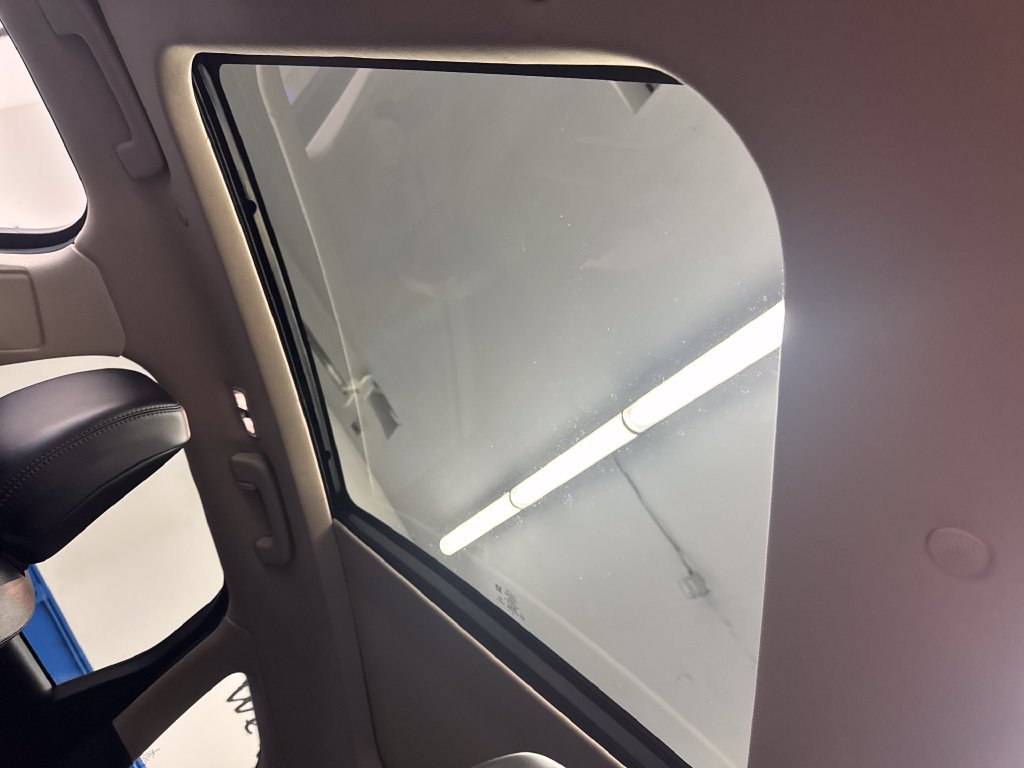Used 2023 Lincoln Corsair AWD w/ Equipment Group 101A image 22