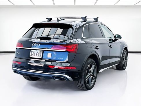 Used 2021 Audi Q5 e Premium Plus w/ Premium Plus Package image 4