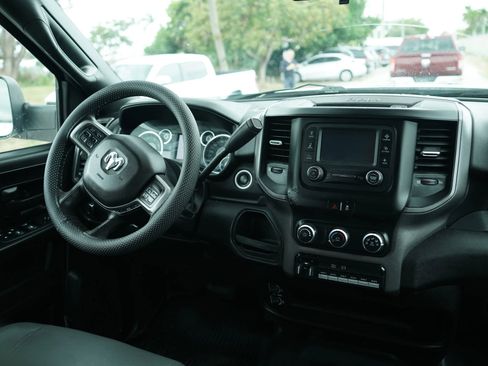 Used 2022 RAM 3500 Tradesman image 11