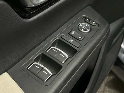 Used 2026 Honda CR-V EX-L image 17