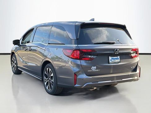 Used 2026 Honda Odyssey Elite image 2