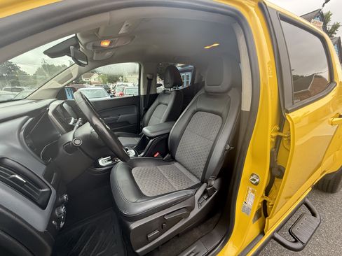 Used 2015 Chevrolet Colorado Z71 w/ Trail Boss Edition image 11