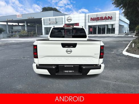 Certified 2025 Nissan Frontier SV image 4