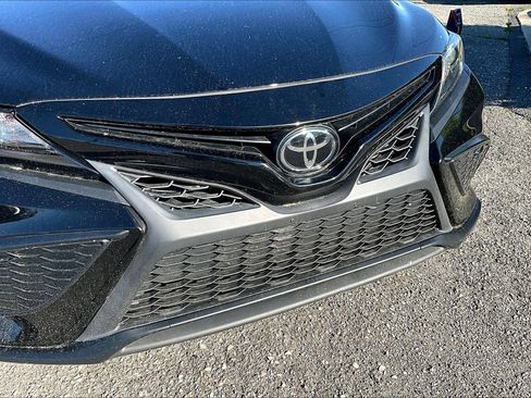 Used 2022 Toyota Camry SE FWD image 33