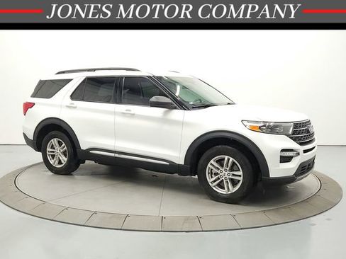 Used 2024 Ford Explorer XLT w/ Equipment Group 202A image 1