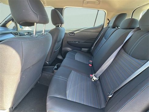 Used 2024 Nissan Leaf S image 13