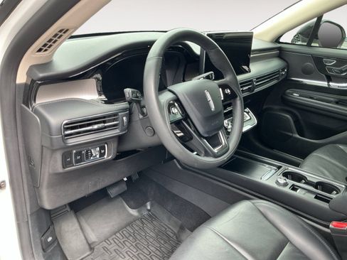 Used 2024 Lincoln Corsair Reserve w/ Equipment Group 201A AWD/4WD image 10