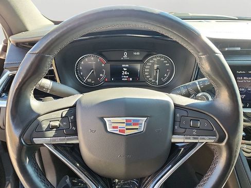 Used 2022 Cadillac XT6 Premium Luxury image 20