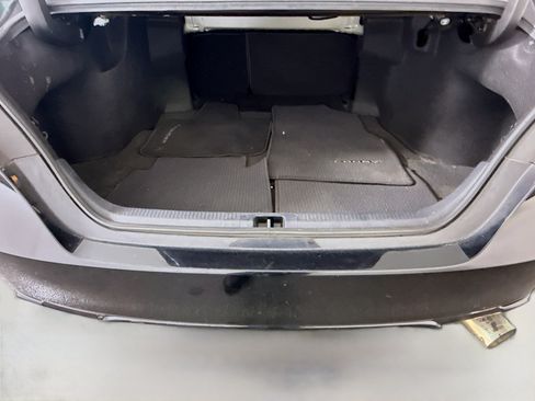 Used 2022 Toyota Camry SE w/ Carpet Mat Package (TMS) FWD image 34