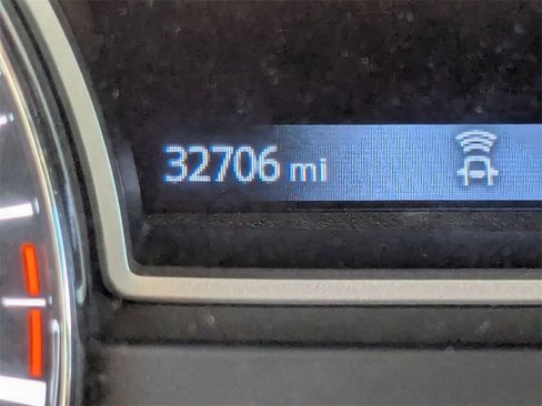 Used 2020 Nissan Pathfinder Platinum image 11