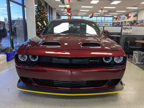 Used 2022 Dodge Challenger SRT Hellcat image 3