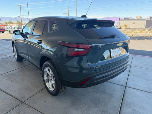 New 2026 Chevrolet Trax LS w/ LS Convenience Package image 5