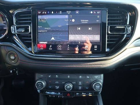 Used 2025 Dodge Durango GT image 17