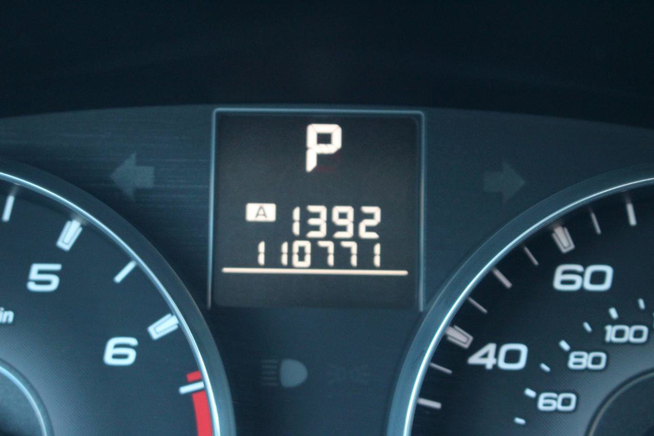 Used 2011 Subaru Outback 2.5i Limited AWD/4WD image 22