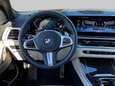 Used 2026 BMW X5 sDrive40i w/ Executive Package RWD image 5