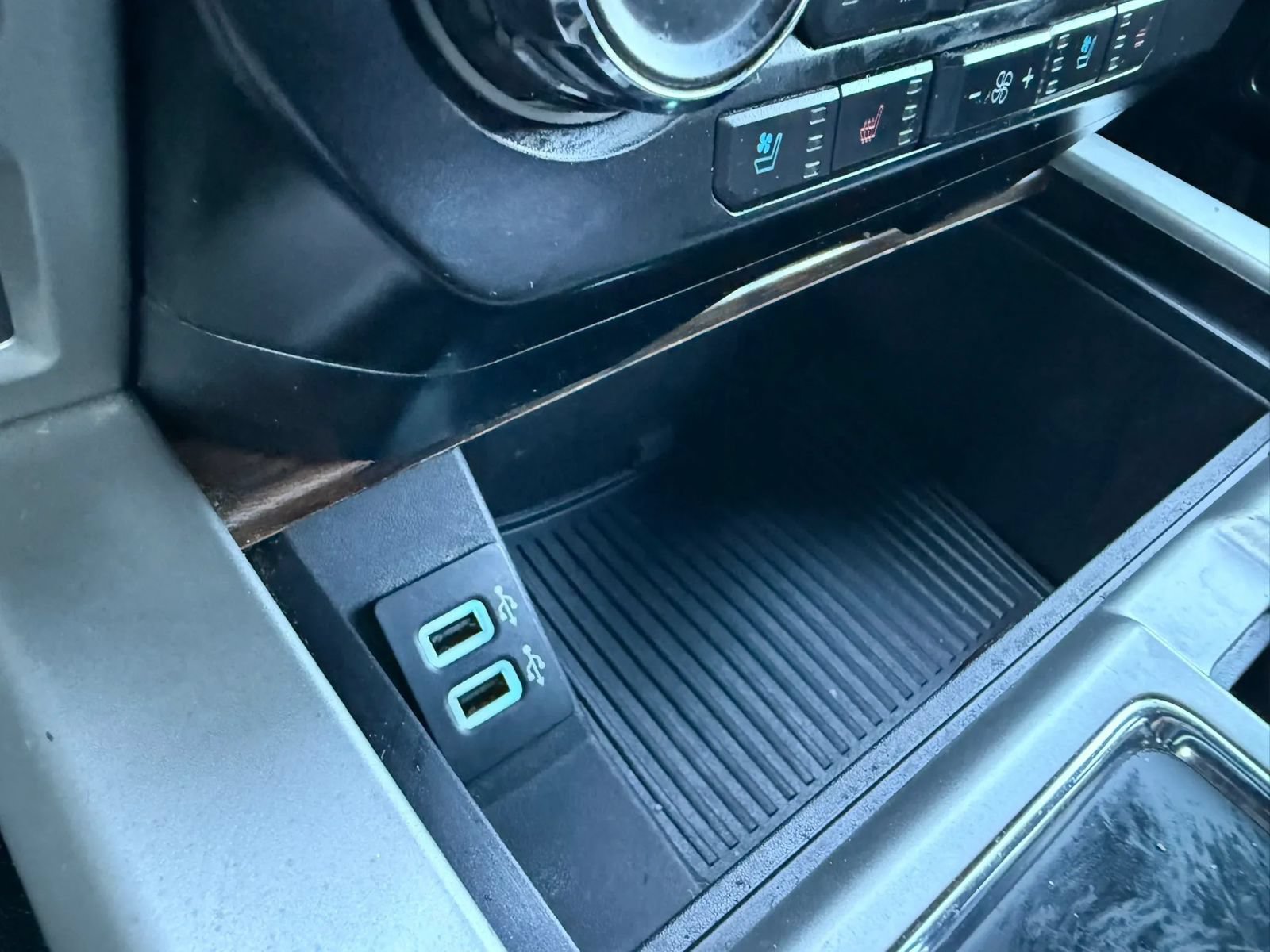 Used 2018 Ford F150 Lariat RWD image 31