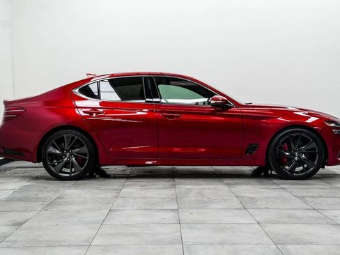 Used 2022 Genesis G70 3.3T image 10