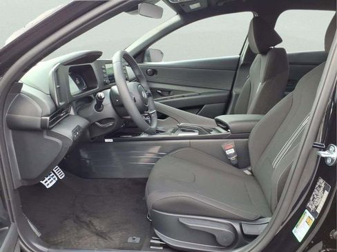 New 2026 Hyundai Elantra Sport FWD image 10