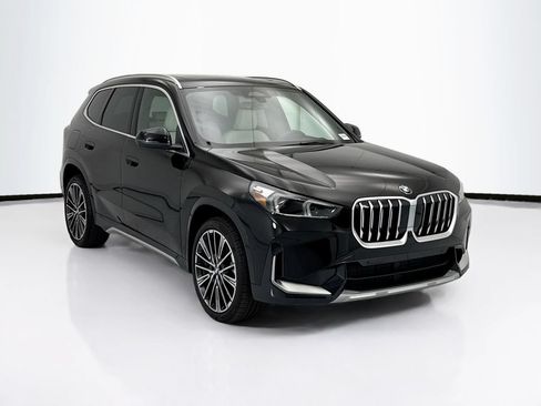 New 2026 BMW X1 xDrive28i w/ Technology Package AWD/4WD image 3
