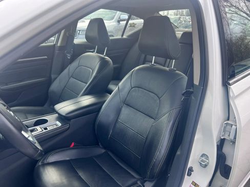 Used 2019 Nissan Altima 2.5 Platinum image 17