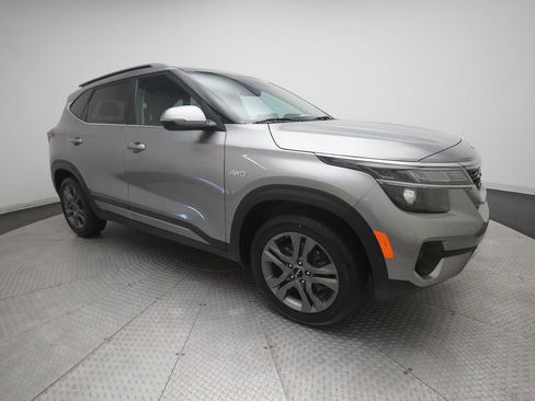 Used 2023 Kia Seltos S AWD/4WD image 37