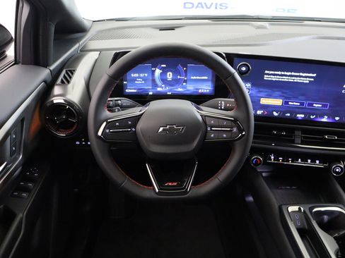 New 2026 Chevrolet Equinox EV RS image 17