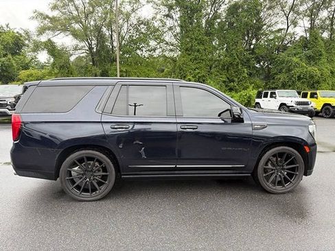 Used 2021 GMC Yukon Denali w/ Denali Premium Package AWD/4WD image 11