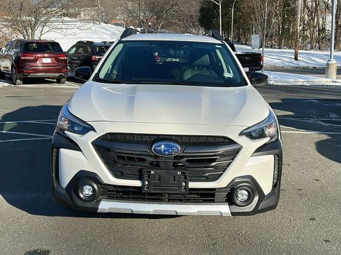 Certified 2023 Subaru Outback Limited image 3