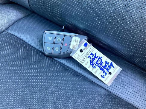 Certified 2022 GMC Sierra 1500 SLT image 15