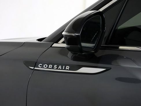 Used 2023 Lincoln Corsair FWD w/ Equipment Group 101A image 12