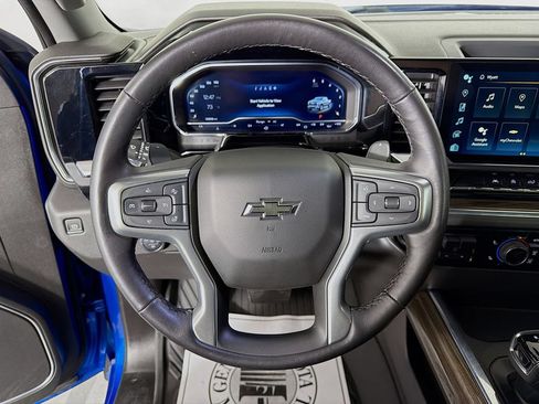Used 2022 Chevrolet Silverado 1500 RST AWD/4WD image 13