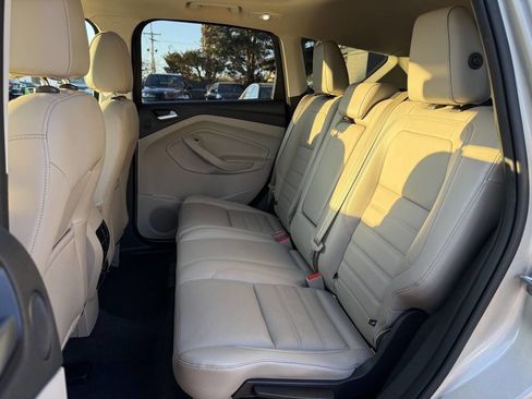 Used 2017 Ford Escape Titanium image 11