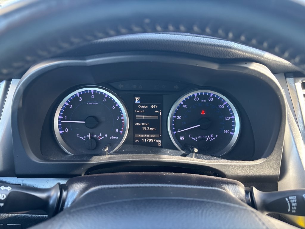 Used 2018 Toyota Highlander Plus AWD/4WD image 15