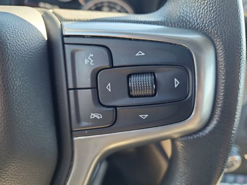 Used 2022 Chevrolet Silverado 2500 Custom w/ Custom Value Package image 20