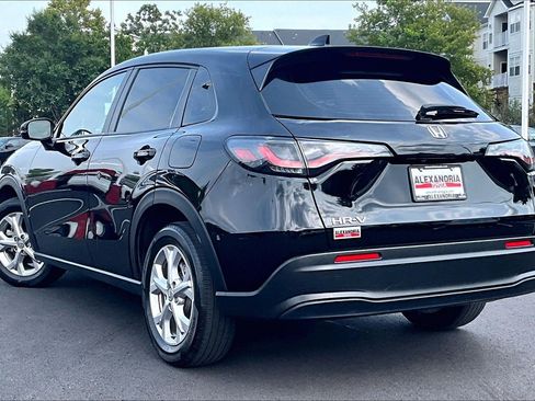 Used 2024 Honda HR-V LX image 10